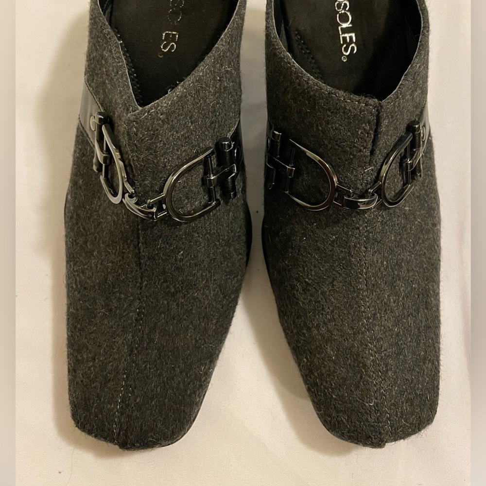 Aerosoles Women Sz 7 M Grey Mule Shoes Cintral Station